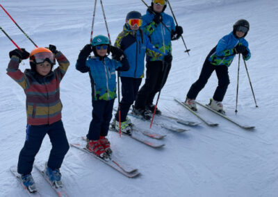 Découvrez les sports d'hiver sur la station du Grand Tourmalet- Pic du Midi avec le ski club, ouvert à tous et à tous les niveaux !